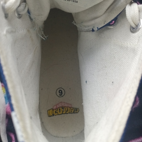Character shoes from My Hero Academia. Size 9. Worn 4 times by my son. - Picture 3 of 4